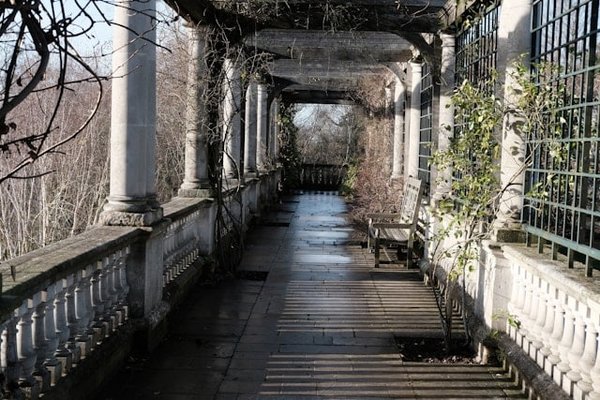 Quels matériaux choisir pour une extension de maison respectueuse de l'environnement?